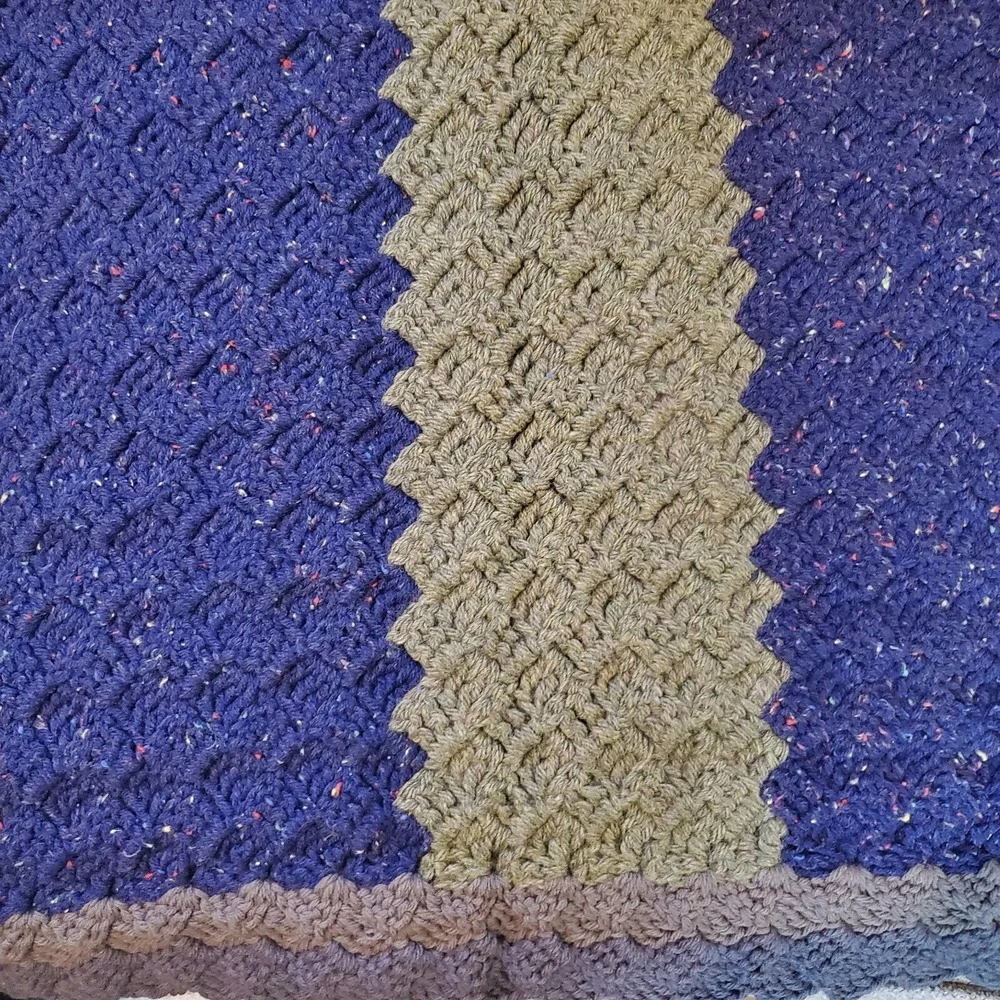 Handcrafted Scalloped Crochet Large Stripe Lap Blanket 45